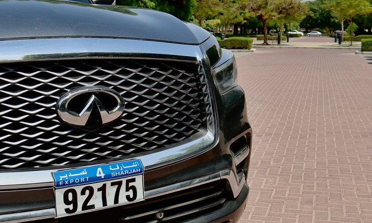 INFINITI QX80