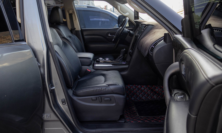 INFINITI QX80