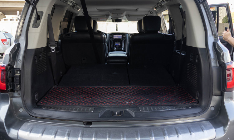INFINITI QX80