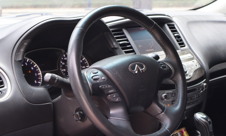INFINTY QX60