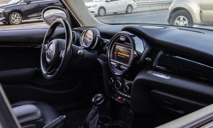 MINI COOPER 