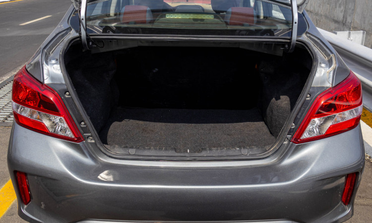 MITSUBISHI ATTRAGE 