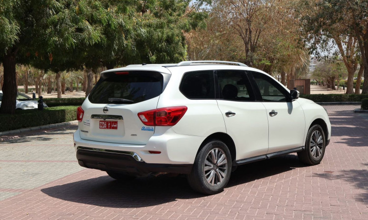 NISSAN PATHFINDER