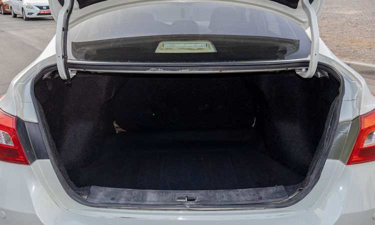 NISSAN SENTRA
