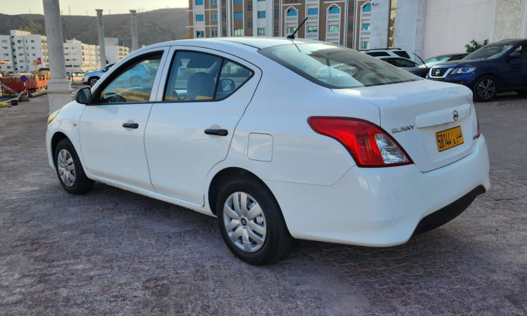 NISSAN SUNNY 2016!