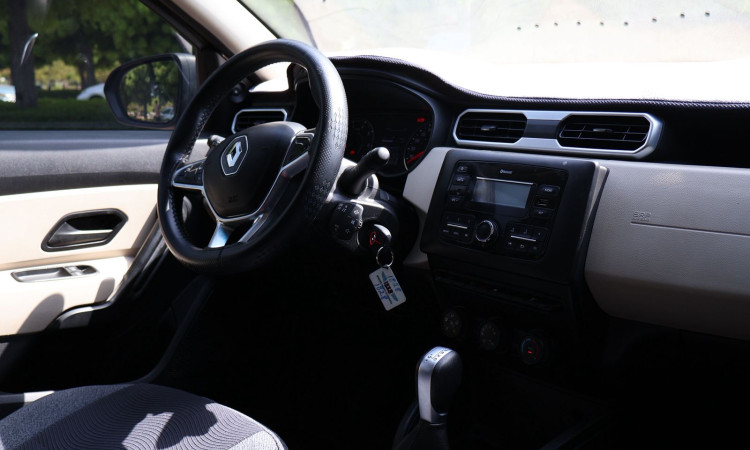 RENAULT DUSTER