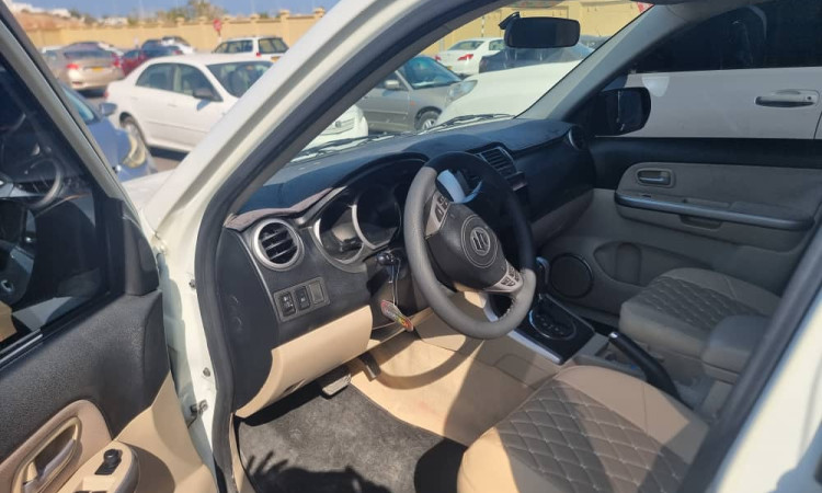 SUZUKI VITARA