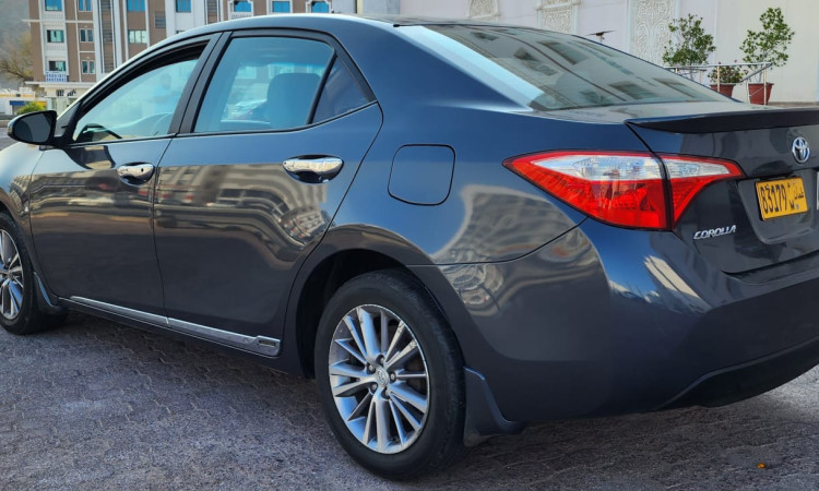 TOYOTA COROLLA 2016!