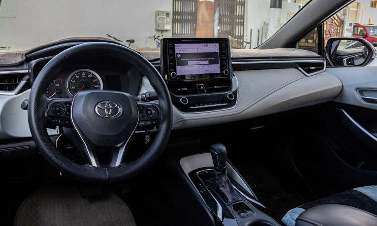 TOYOTA COROLLA