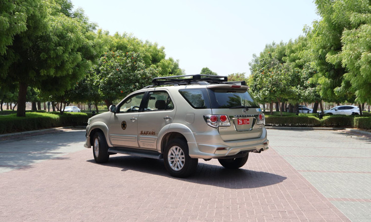 TOYOTA FORTUNER