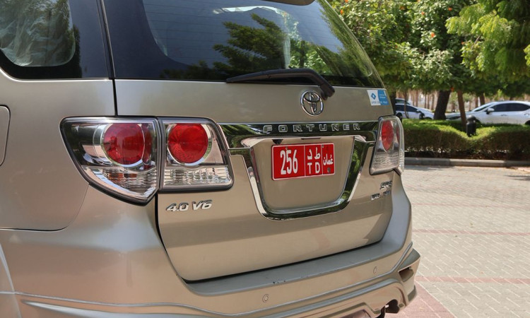 TOYOTA FORTUNER