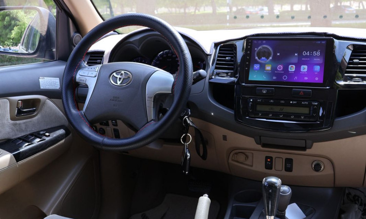 TOYOTA FORTUNER